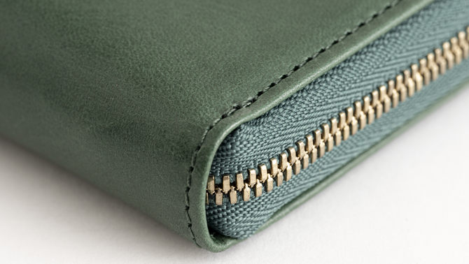 IKUTA KABAN ROUNDF S(ラウンドエフ エス) REAL GREEN