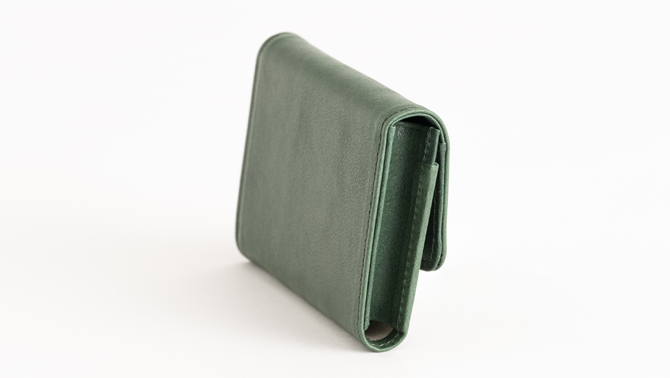 IKUTA KABAN CURUMI CARD CASE(クルミカードケース) REAL GREEN